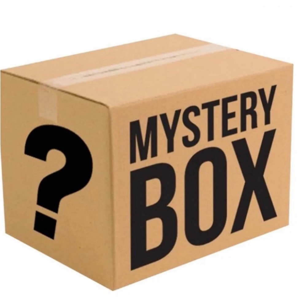 Mystery Boxes in today’s live! $5.00 starts!